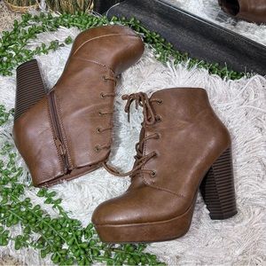 -💙2/$40💙Brash Chunky Heel Brown Bootie Size 7